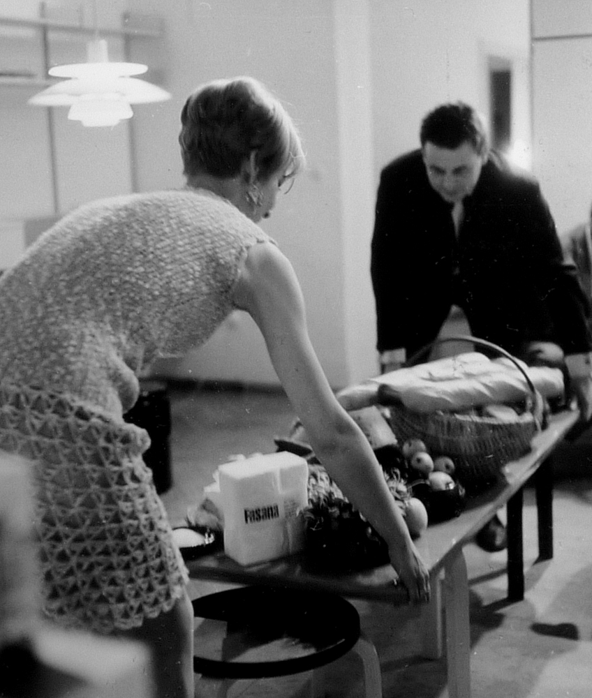 19660923 Reiner Schell Objektmoebel 01