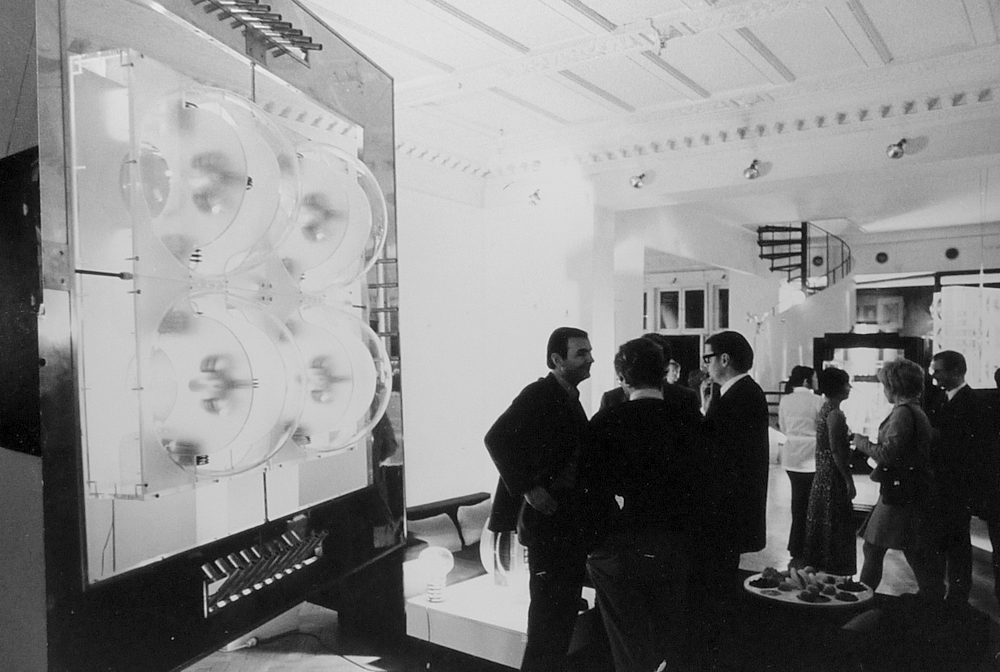 19700915 Frank Oehring Transparente Objekte 02