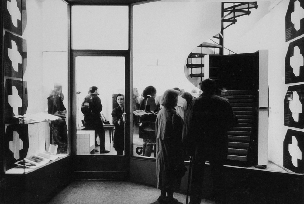 19880929 Moebelerfindung Moebelgestaltung Am Beispiel Schweiz 01