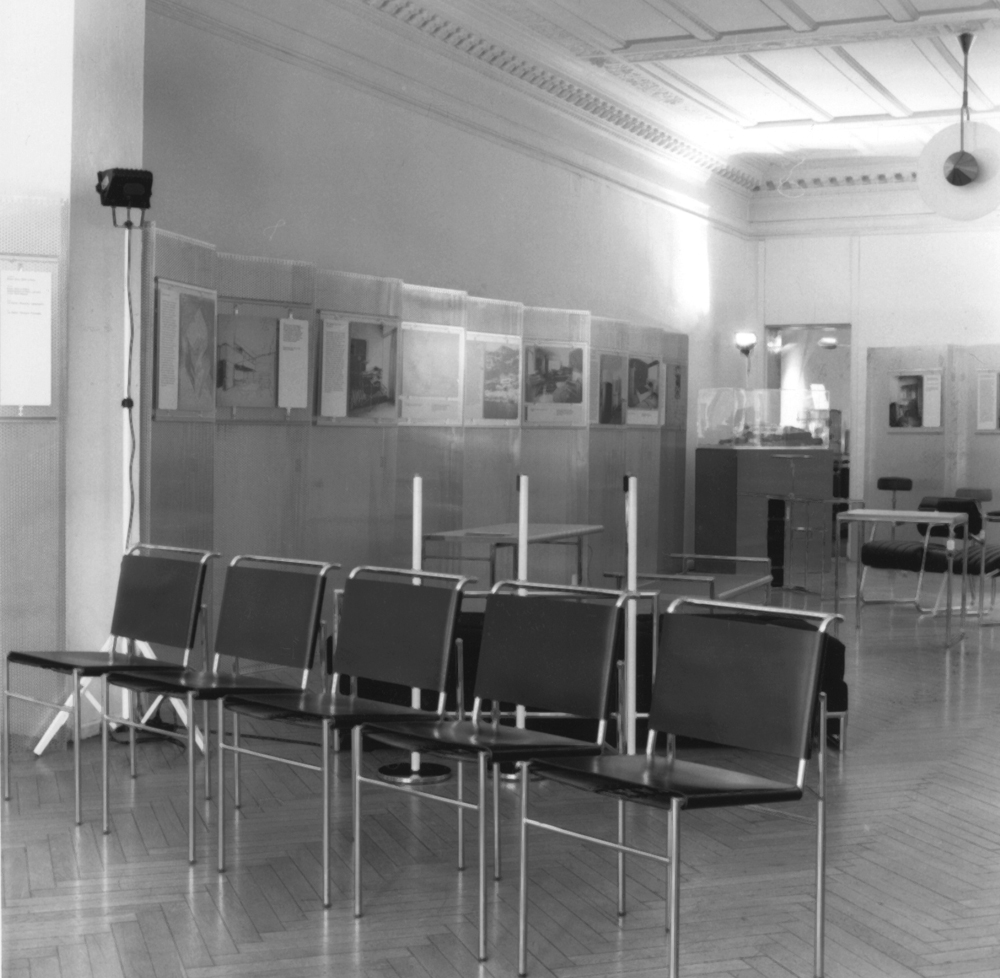 19930610 Eileen Gray ClassiCon 01