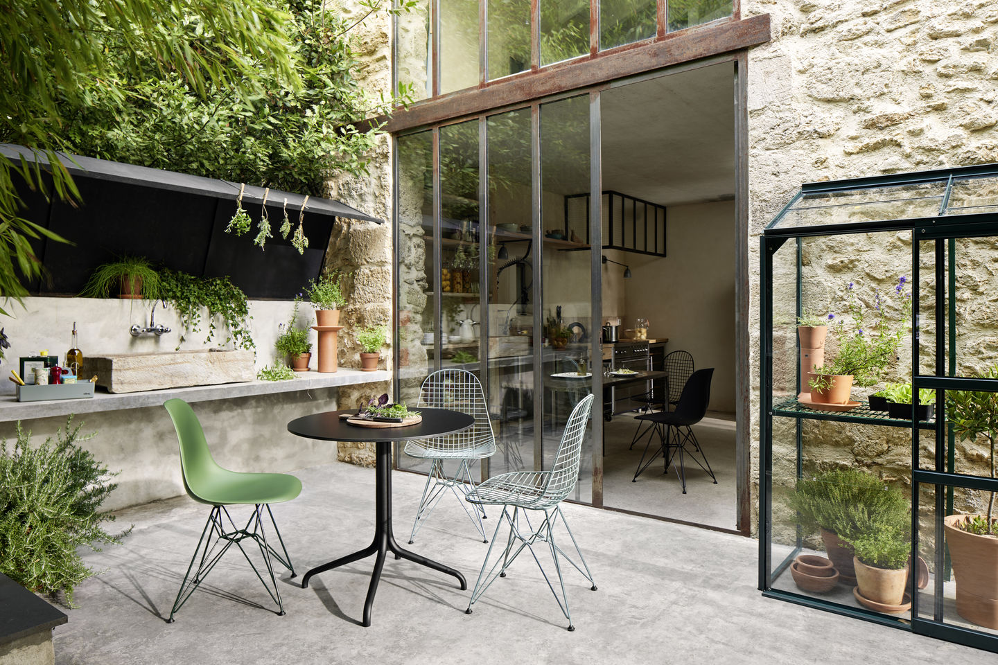 6963839 EPC Side Chair DSR Wire Chair DKR Belleville Table Bistro V Fullbleed 1440x