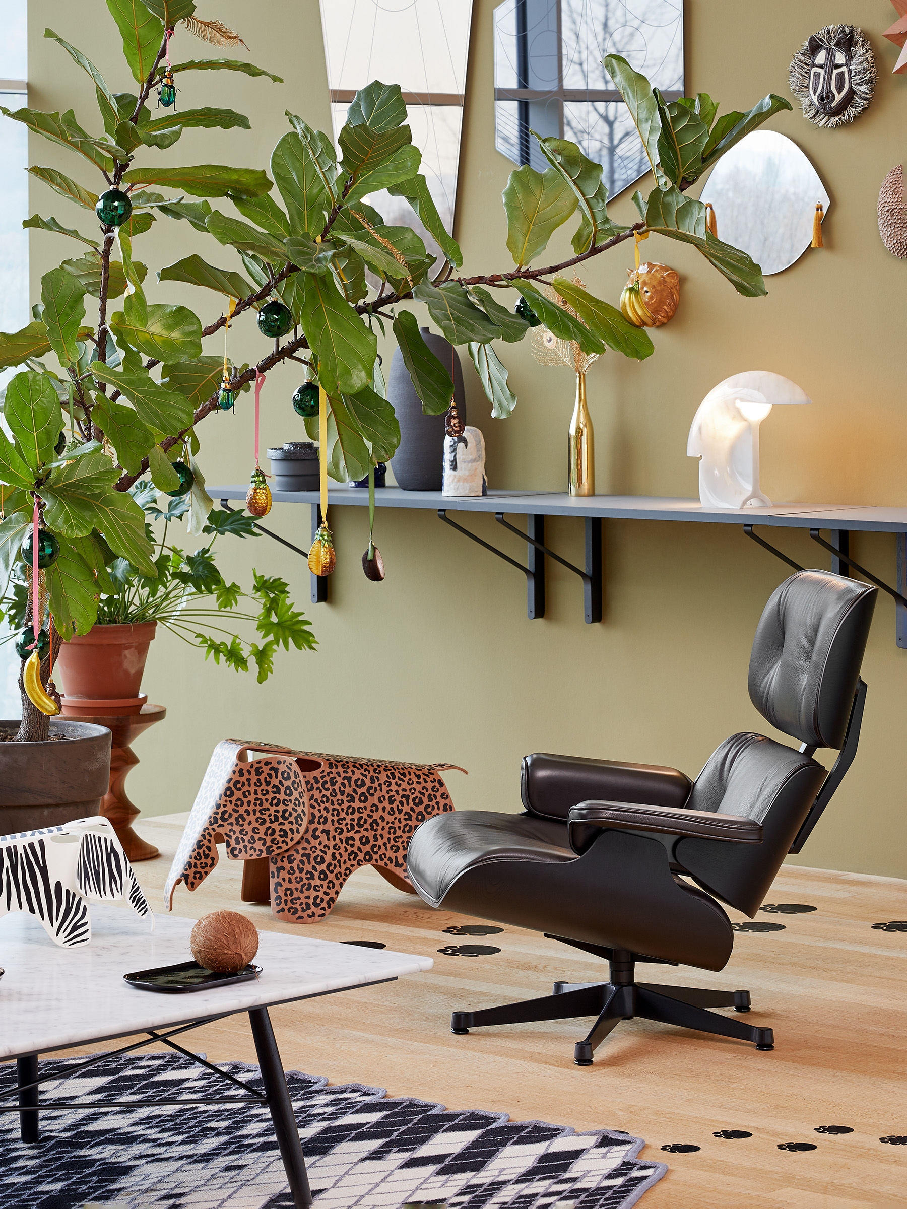 Vitra Lounge Chair 04